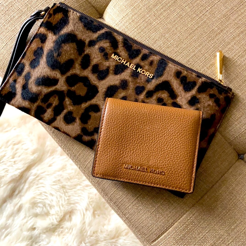 Michael Kors Wallet and wristlet duo